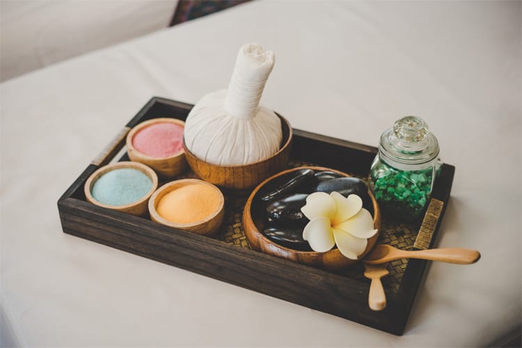 Bạn cần mua các nguyên vật liệu phù hợp với loại hình dịch vụ spa của mình