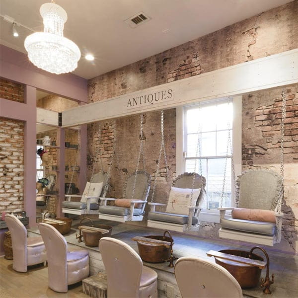 Thiết kế tiệm Nail đẹp và sang trọng tại TPHCM 9