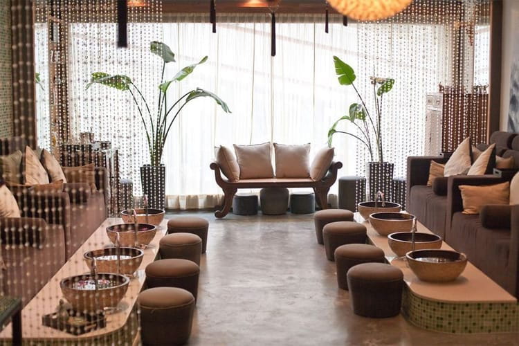Thiết kế tiệm Nail đẹp và sang trọng tại TPHCM 13